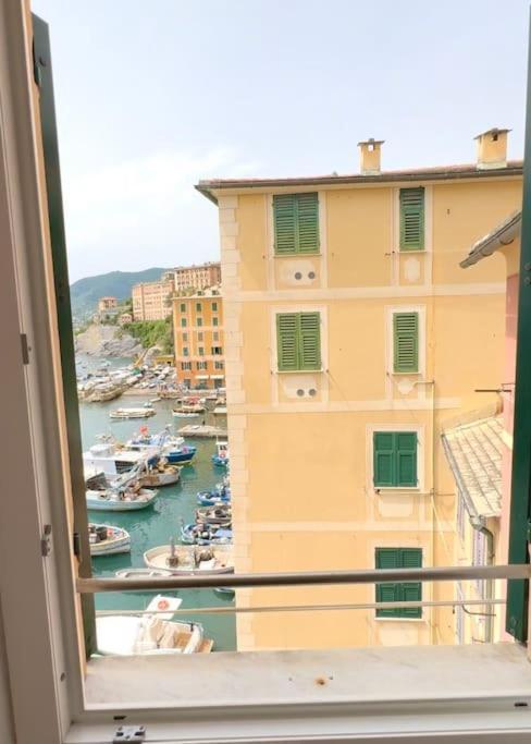 Attico Sul Porticciolo Antico Di Camogli Apartamento Exterior foto