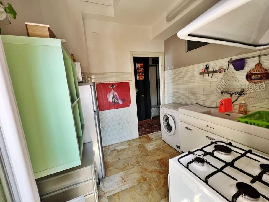 Attico Sul Porticciolo Antico Di Camogli Apartamento Exterior foto